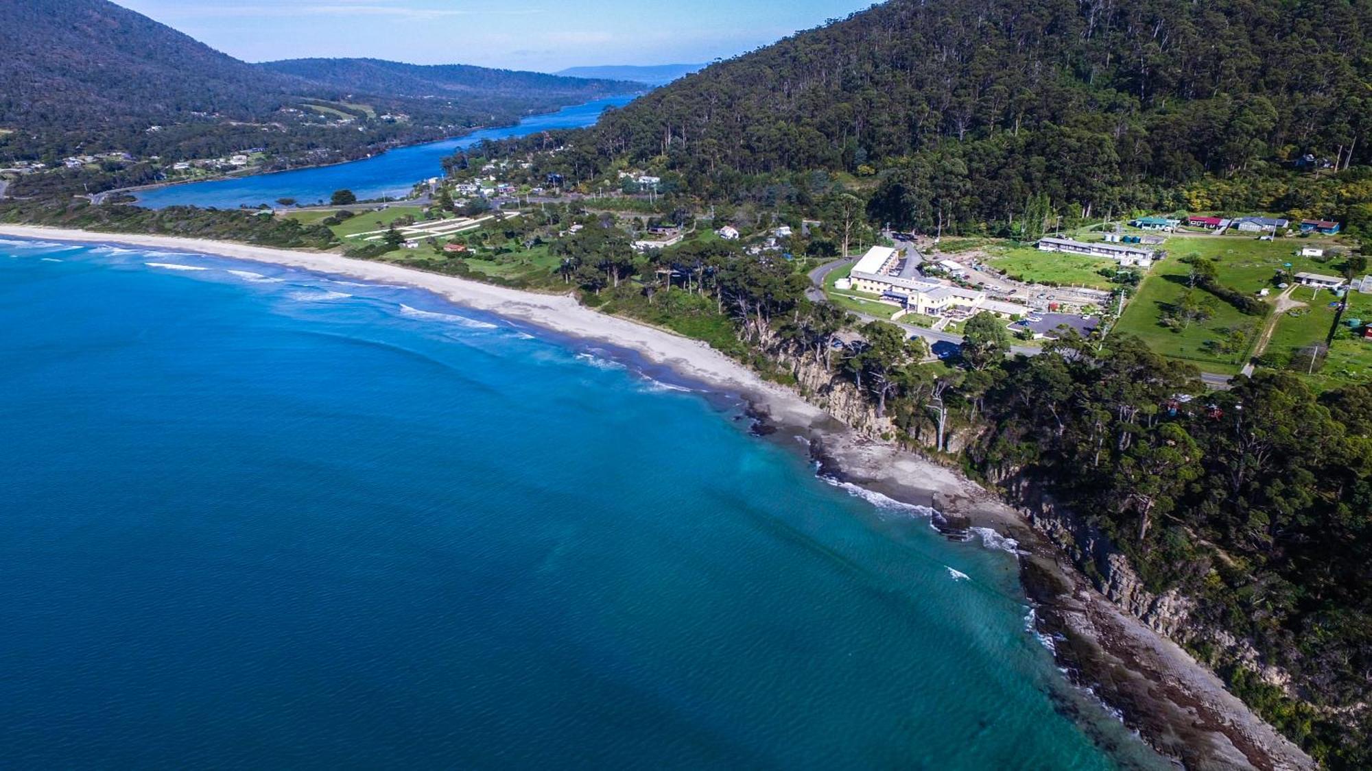 Lufra Beachside Hotel Eaglehawk Neck Exterior photo