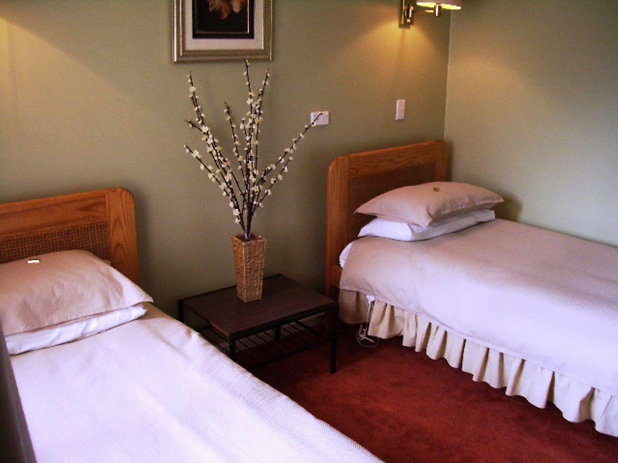 Lufra Beachside Hotel Eaglehawk Neck Room photo